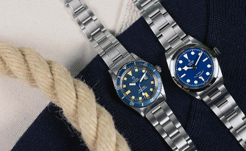 “TUDOR BLUE”。チューダーが誇る美的ヘリテージの中でもっとも視覚に訴えるシグネチャーのひとつ