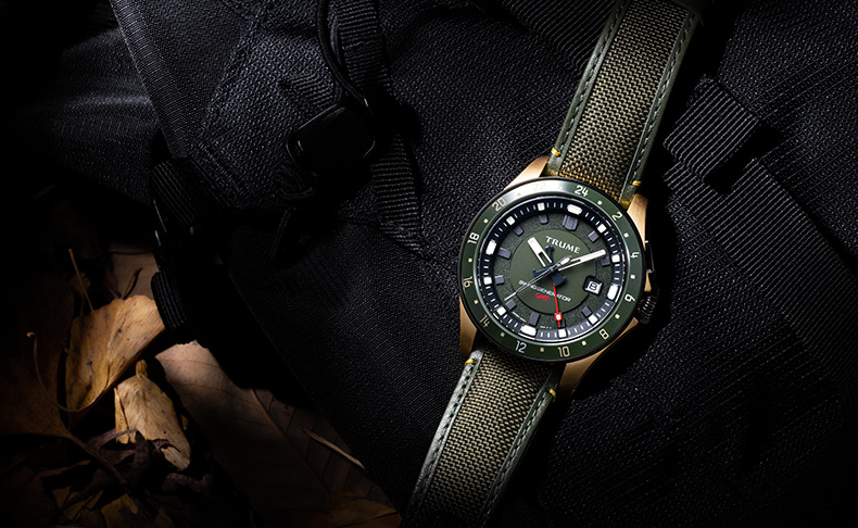 TRUME 時代が求めた腕時計 TRUME　L Collection ─Break Line─