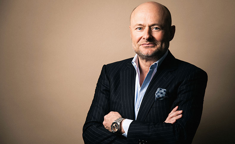 ブライトリング改革の立役者ジョージ・カーンCEOインタビュー 沈黙を破って完全リニューアルされた 新型『クロノマット』に込めた思い