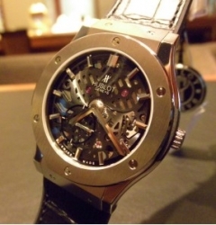 HUBLOT(ウブロ)
