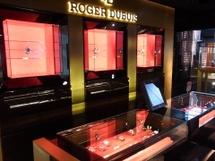 ROGER DUBUIS(ロジェ・デュブイ)
