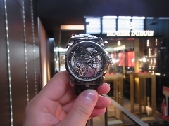 ROGER DUBUIS(ロジェ・デュブイ)
