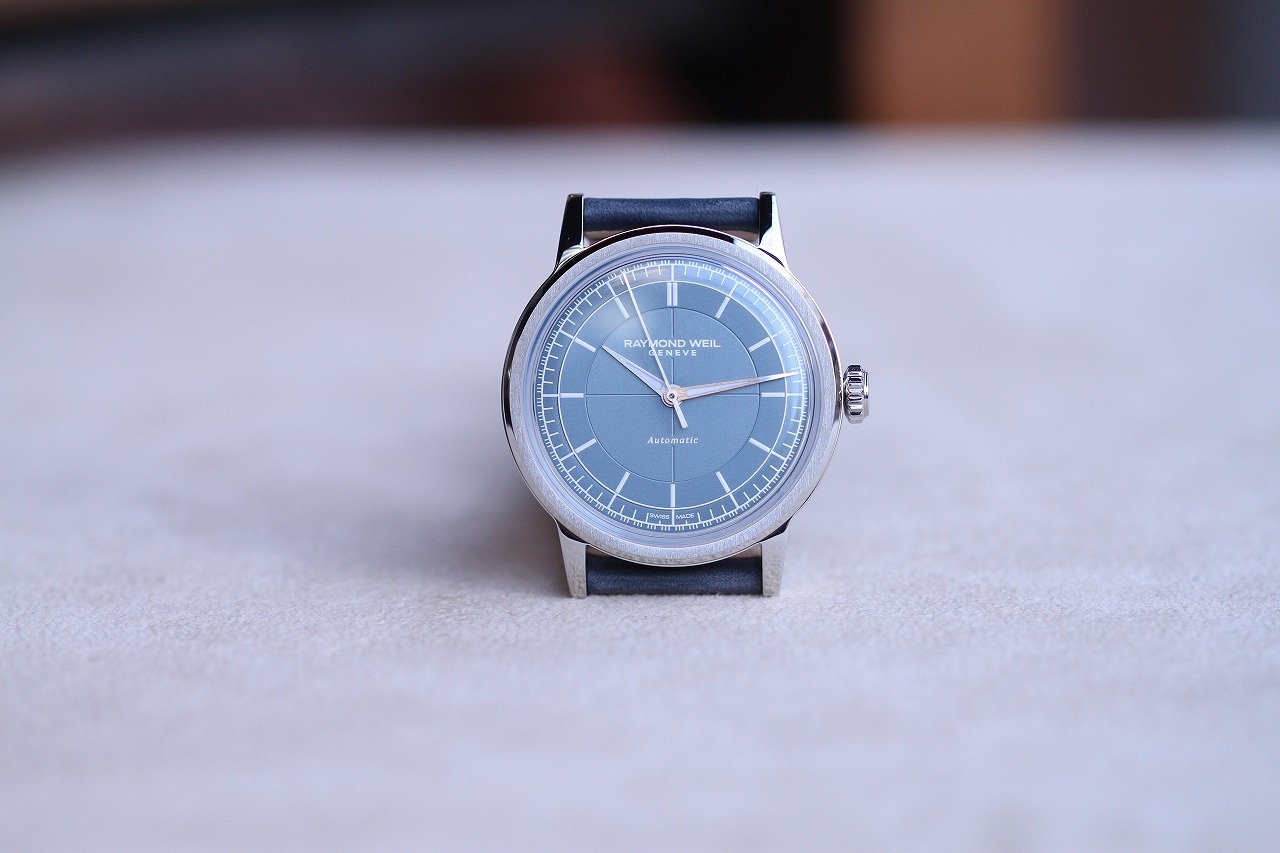 (レイモンド・ウェイル)
