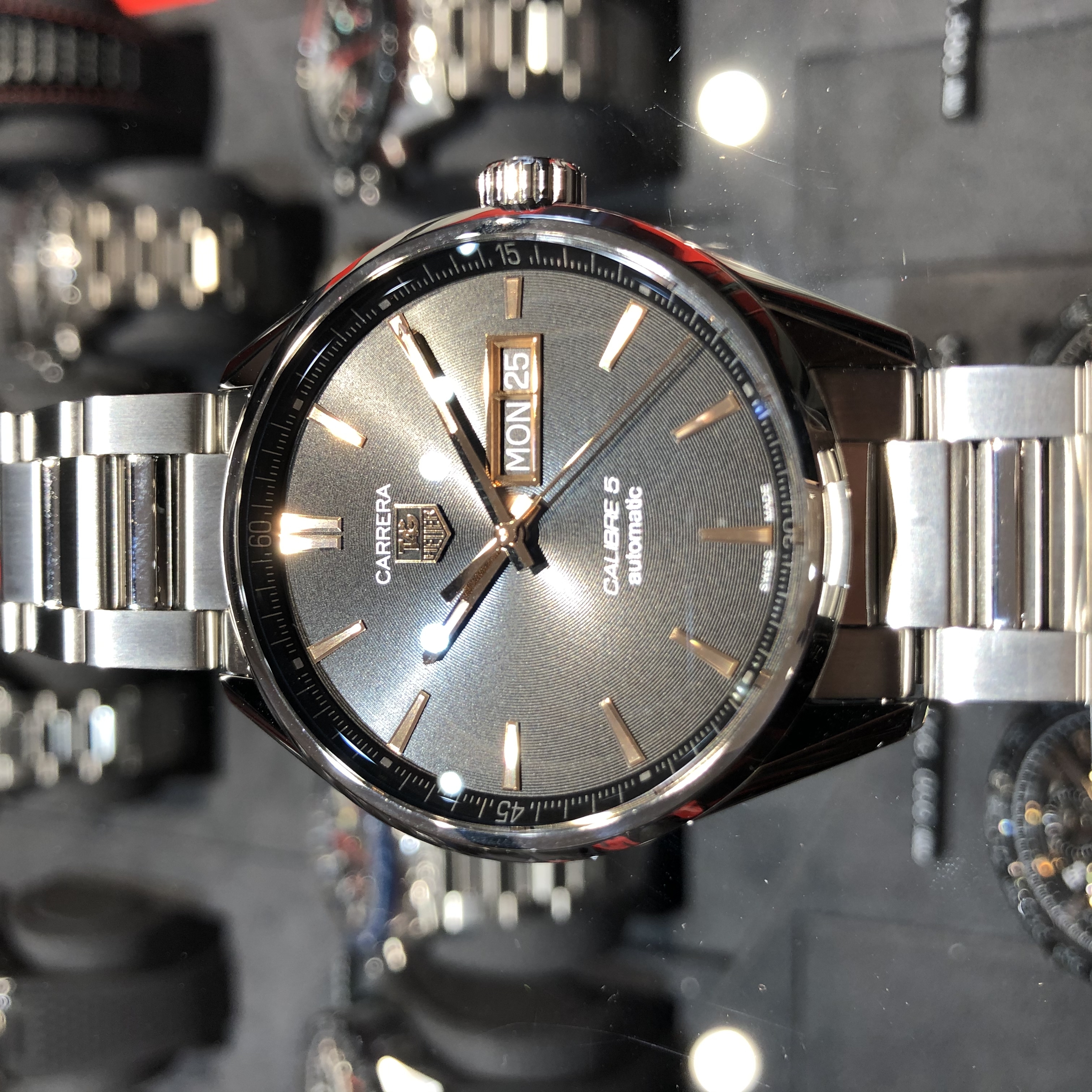 (タグ・ホイヤー)
