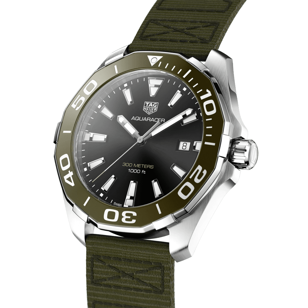 (タグ・ホイヤー)
