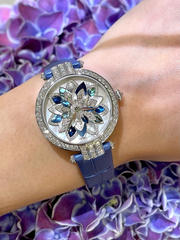 HARRY WINSTON(ハリー・ウィンストン)
