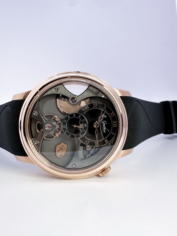 ROMAIN GAUTHIER(ローマン・ゴティエ)
