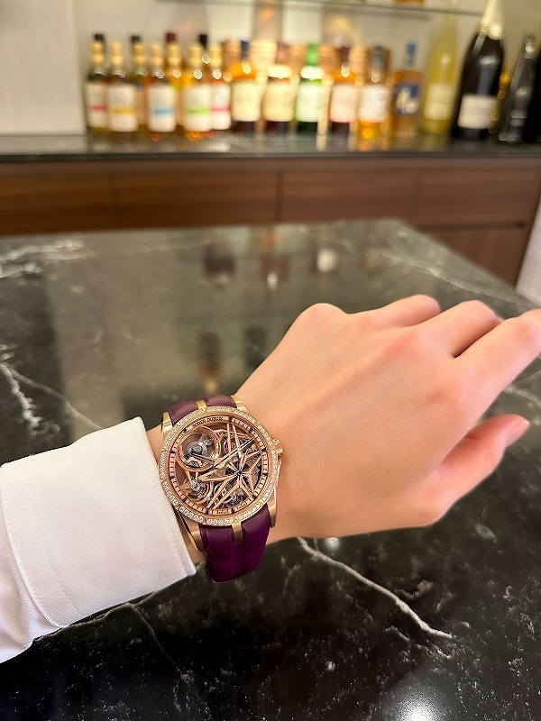 ROGER DUBUIS(ロジェ・デュブイ)
