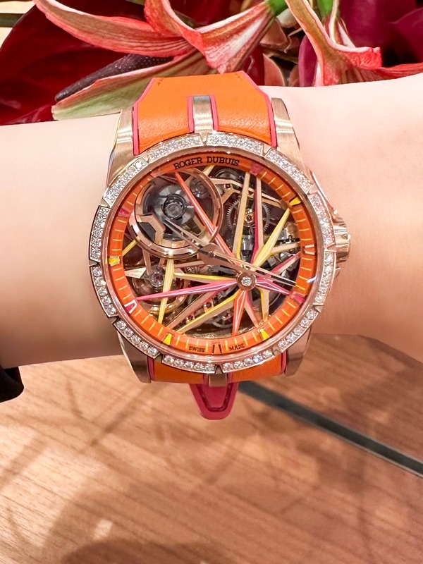ROGER DUBUIS(ロジェ・デュブイ)
