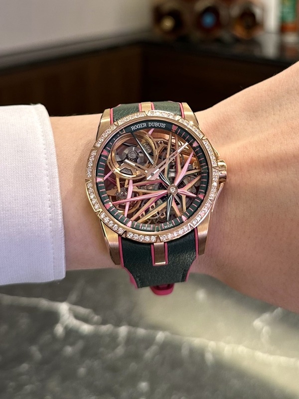 ROGER DUBUIS(ロジェ・デュブイ)

