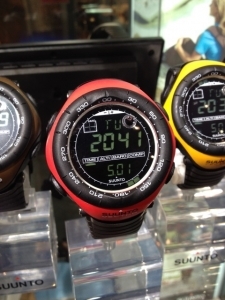 SUUNTO(スント)
