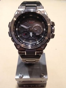 カシオ　Ｇ-ＳＨＯＣＫ
