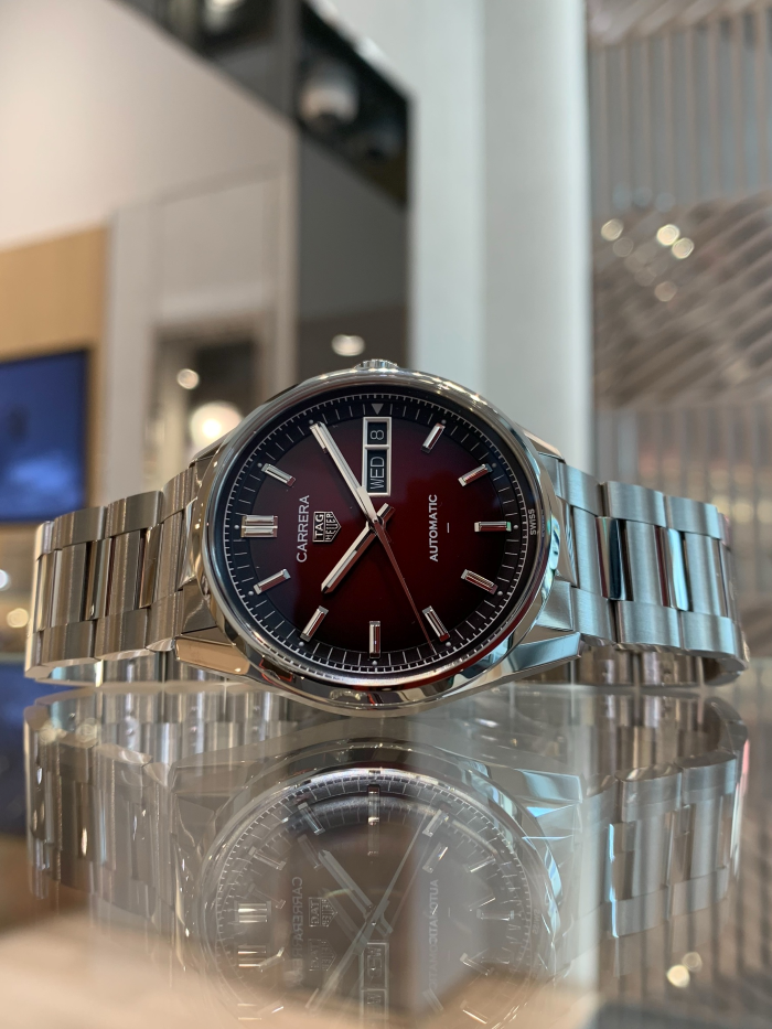 (タグ・ホイヤー)
