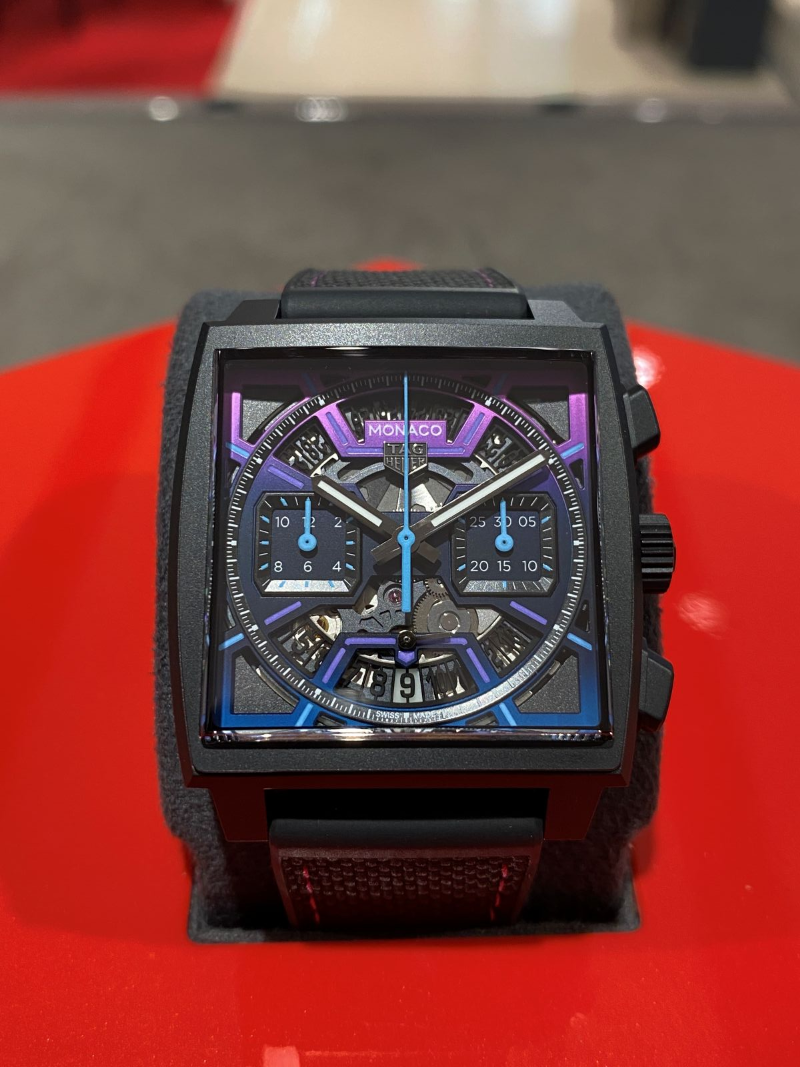 (タグ・ホイヤー)
