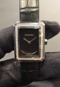 CHANEL(シャネル)
