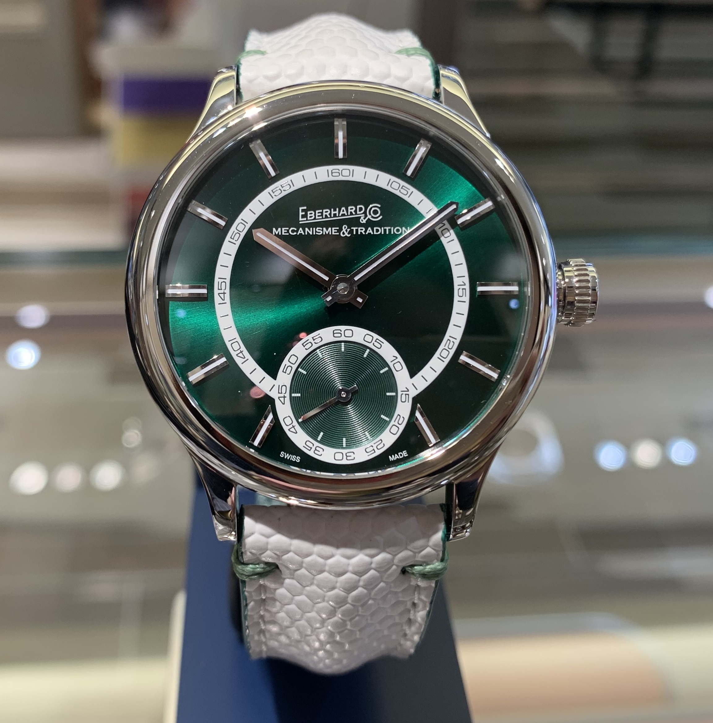 EBERHARD(エベラール)
