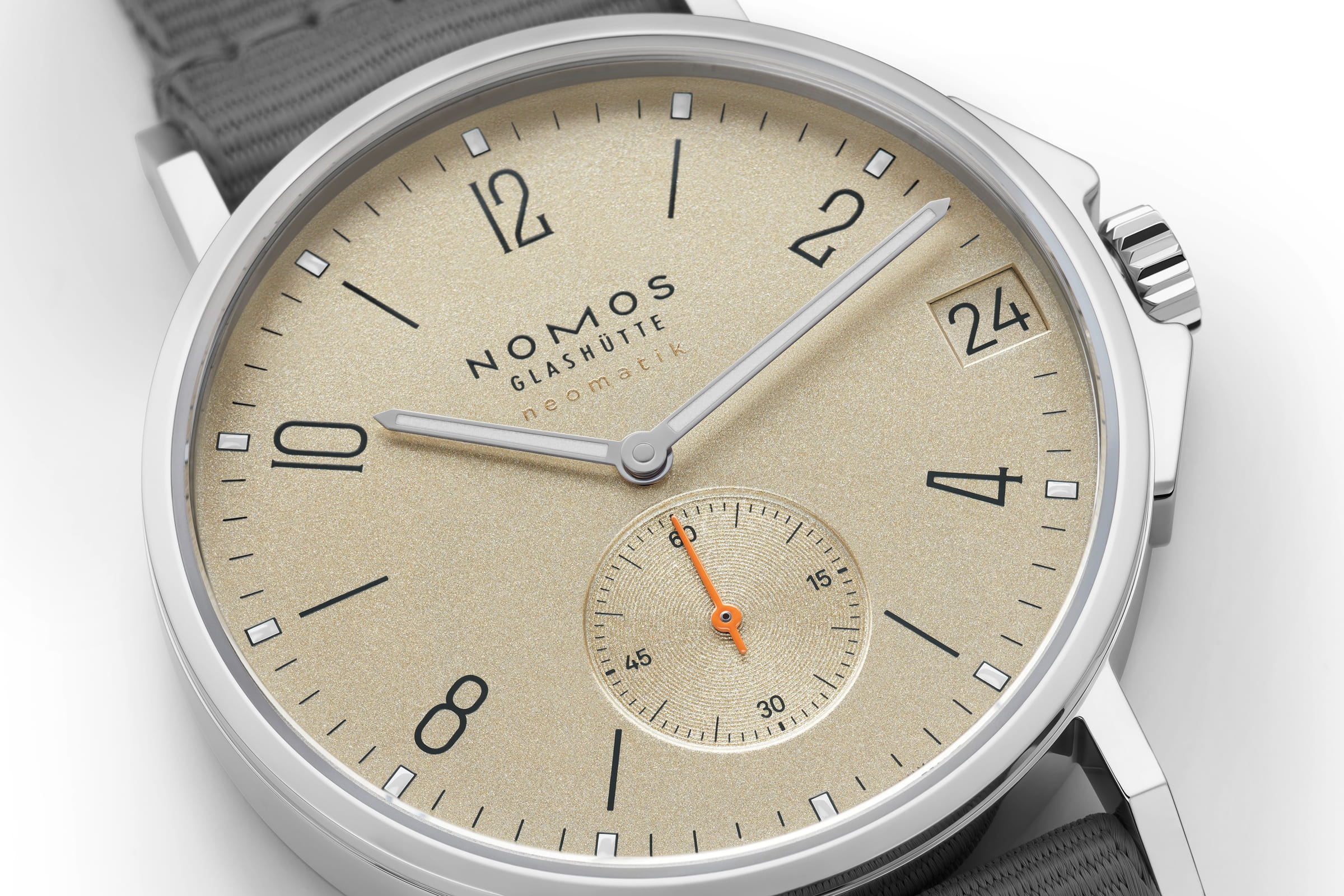 NOMOS Glashütte(ノモス グラスヒュッテ)
