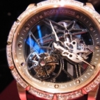 ROGER DUBUIS(ロジェ・デュブイ)
