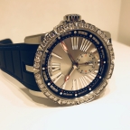ROGER DUBUIS(ロジェ・デュブイ)
