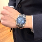 (クエルボ・イ・ソブリノス)
