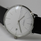 JUNGHANS(ユンハンス)
