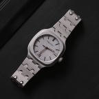 PEQUIGNET MANUFACTURE(ペキニエ マニュファクチュール)
