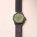 (ノモス グラスヒュッテ)
