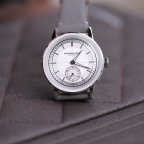 (レイモンド・ウェイル)
