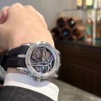 ROGER DUBUIS(ロジェ・デュブイ)
