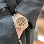 ROGER DUBUIS(ロジェ・デュブイ)
