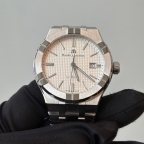 MAURICE LACROIX(モーリス・ラクロア)
