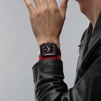 (タグ・ホイヤー)
