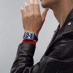 (タグ・ホイヤー)
