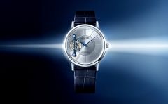 2026新作 30年間にわたって究め続けた彫金の技で独創性と新たな美を創造したトゥールビヨン限定モデルが登場。クレドール「ゴールドフェザー トゥールビヨン 彫金 限定モデル」