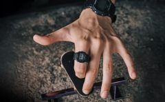 耐衝撃構造と20気圧防水を歴代最小サイズで実現。指輪サイズの“G-SHOCK”