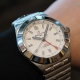 ホワイトカラーが腕元で映える クロノマット オートマチック GMT 40 A32398101A1A1 【在庫あり】