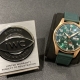  空の覇者たる風格：IWCパイロットウォッチ・レッドゴールドモデルの輝_IW388110