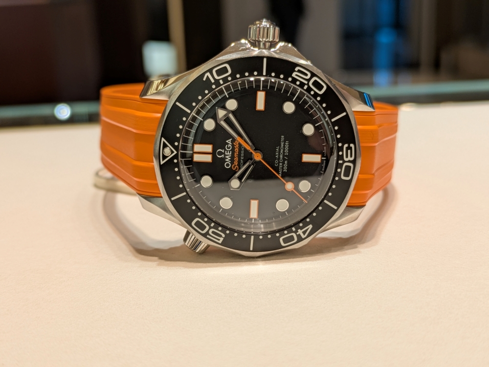  【オメガ】カジュアルな装いにはコレ！爽やかな一本を手に入れましょう！_シーマスター ダイバー300M_210.32.42.20.01.00﻿6