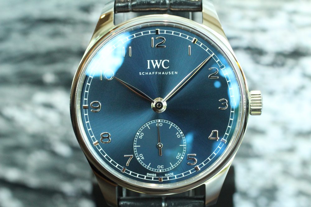 【IWC】新作！鮮やかなブルー文字盤入荷！【ポルトギーゼ　オートマティック40】