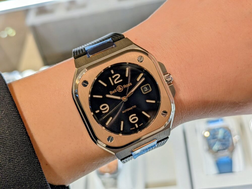 【ベル&amp;ロス】ステンレス＆ゴールドの絶妙な調和。ビジネスにもカジュアルにも使える万能ラグジュアリー時計_ BR 05 BLACK STEEL &amp; GOLD_BR05A-BL-STPG/SRB