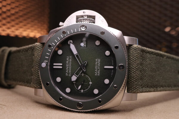  【 パネライ 】【入荷速報】約10か月ぶりの入荷！ PAM01697 サブマーシブル マリーナ ミリターレ – 44mm