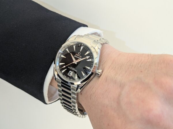  【オメガ】シンプルでも精悍な存在感を放つ_シーマスター アクアテラ 150M 38㎜_220.10.38.20.01.004