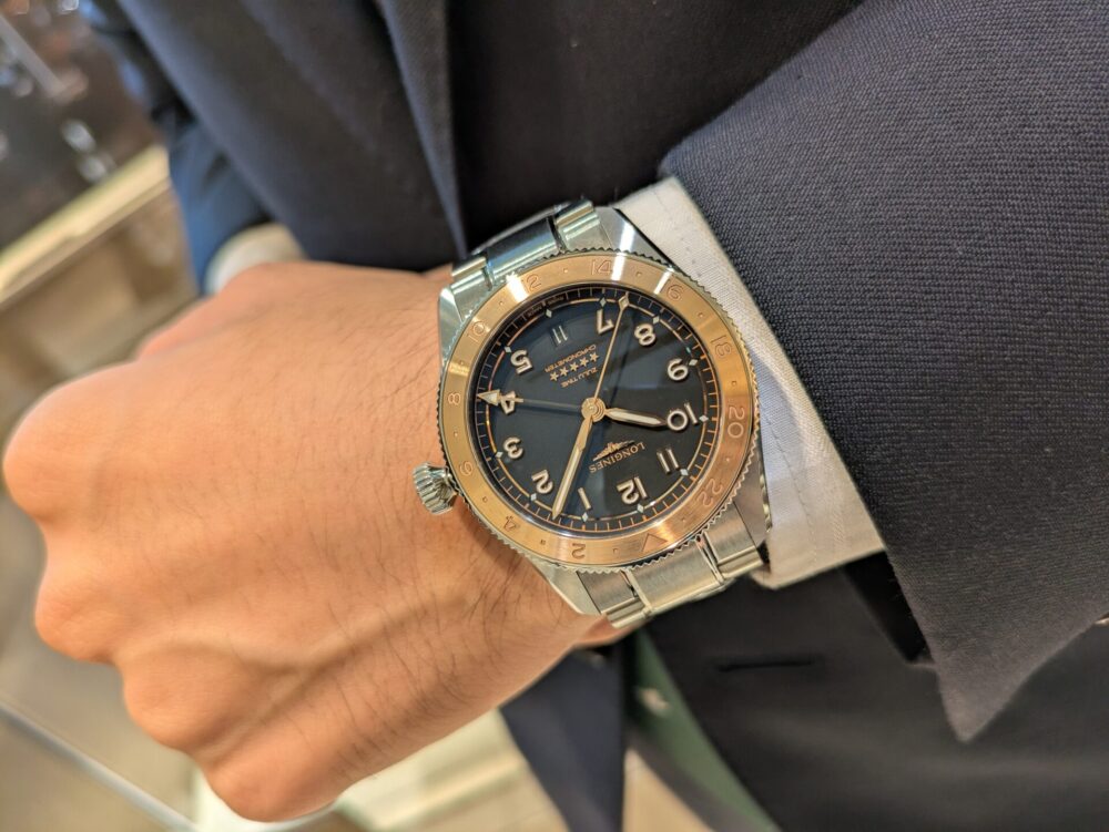  【ロンジン】世界を駆ける冒険心を、腕に。_ロンジンスピリット ZULU TIME_L3.803.5.53.6