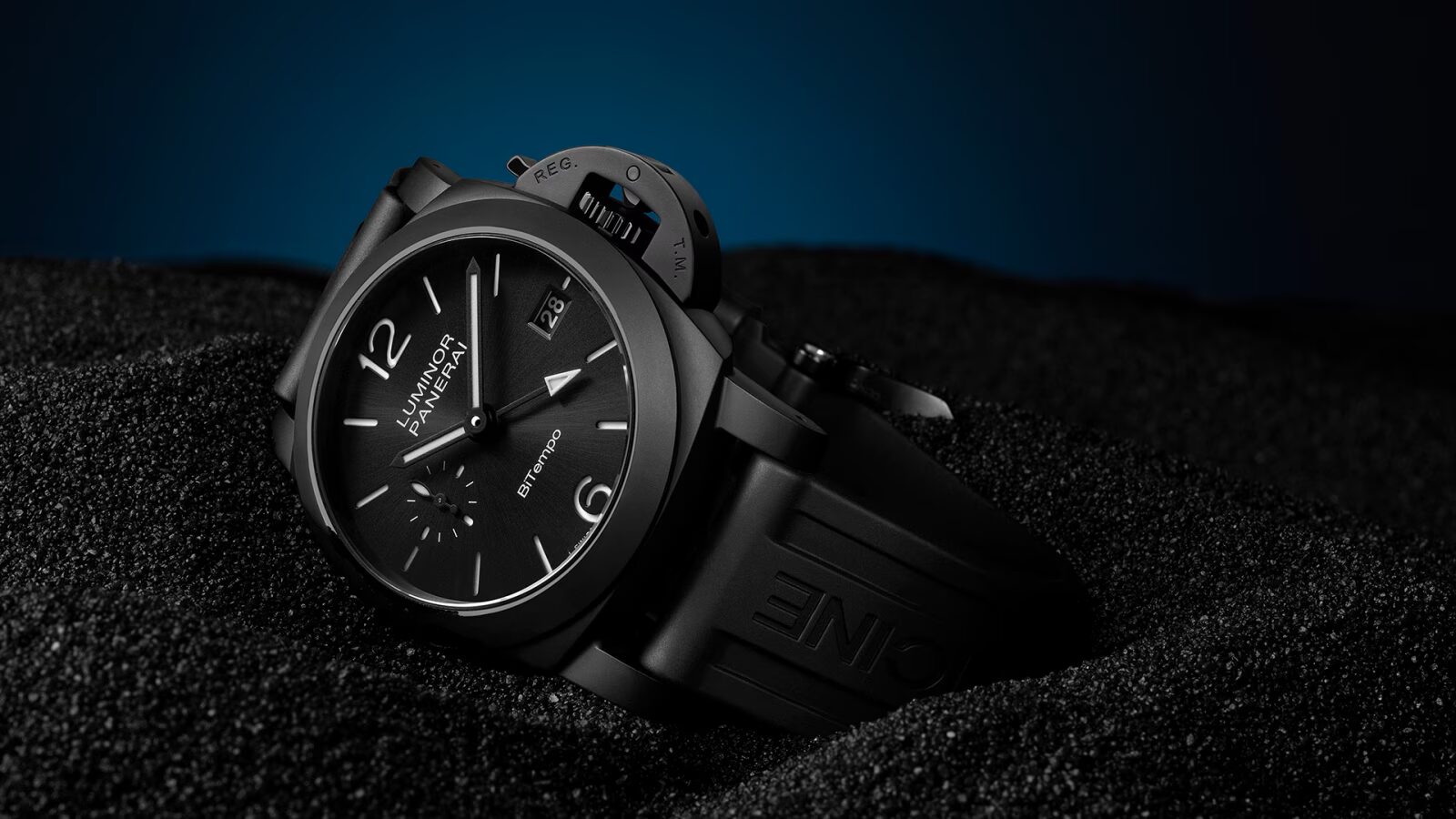  【パネライ】PAM01460 ルミノール GMT チェラミカ：ビジネスパーソンが魅了される40mmの戦略と魅力を徹底解説