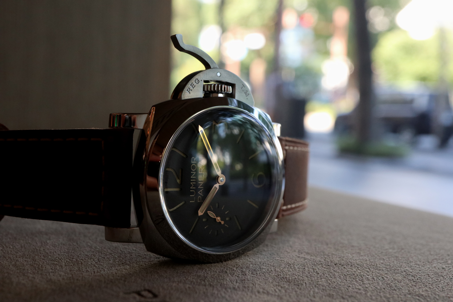  パネライの原点「Ref. 6152/1」と、2026年新作「PAM01731」が魅せる至高のクラシックスタイル