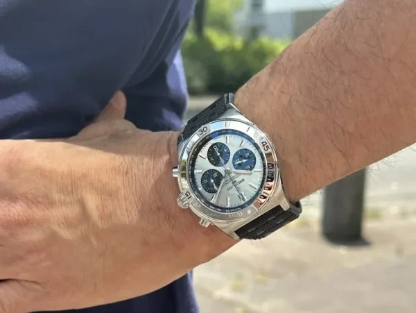  【ブライトリング】クロノマット アイスブルーが人気の理由とプラチナベゼルの魅力_クロノマット B01 42_PB0134101C1S1