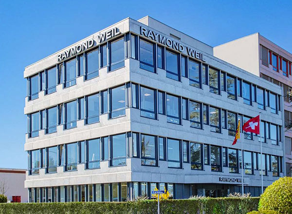 スイス・ジュネーブのレイモンド・ウェイル本社。創業以来、ここを拠点として世界70カ国以上に2000以上の正規販売店を展開する、今やスイスでも珍しい家族経営の独立系高級時計メーカーである。