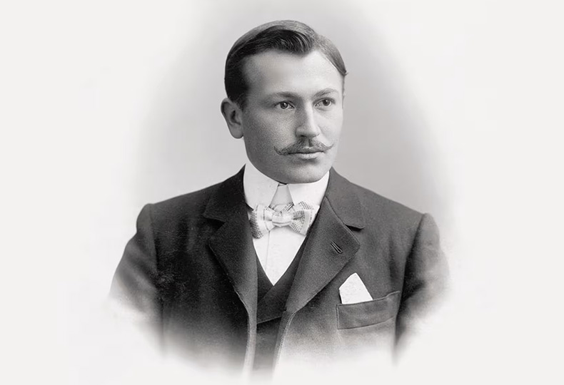 1905年、24歳の若き起業家ハンス・ウイルスドルフはロンドンに時計専門商社を創立した