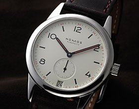 �m���X(NOMOS)