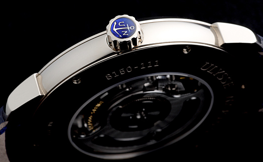 ULYSSE NARDIN(�����X�E�i���_��)